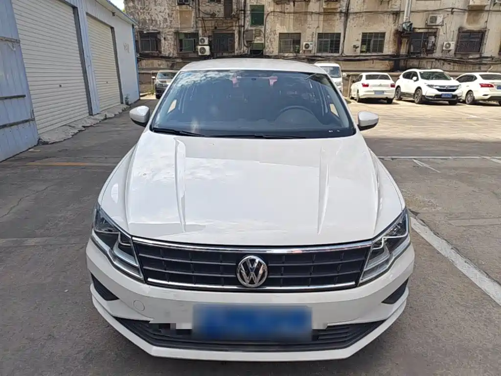 Volkswagen Jetta 2018 — фото 3