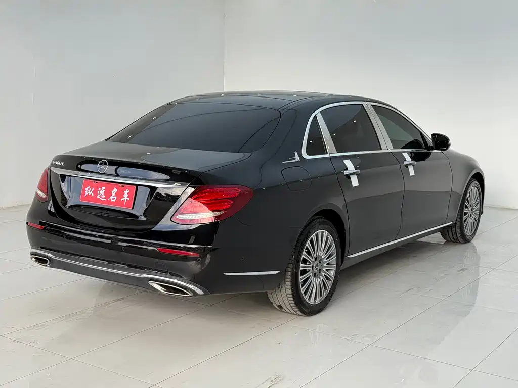 Mercedes-Benz E-Class 2020 — фото 19