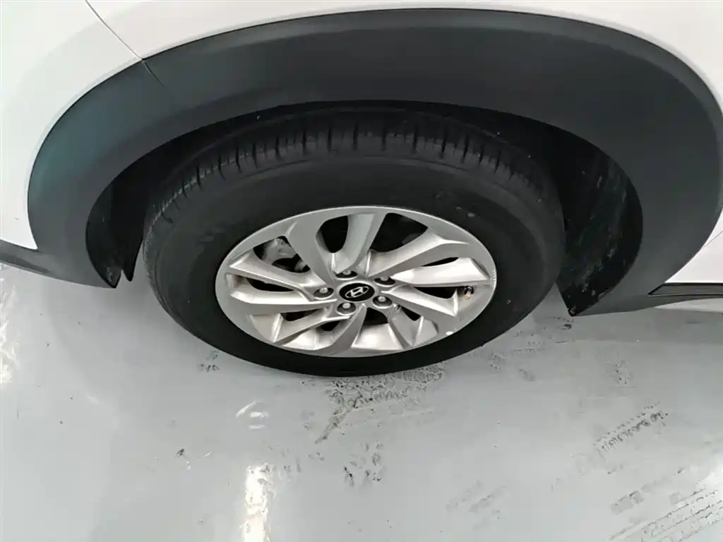 Hyundai Tucson 2018 — фото 23