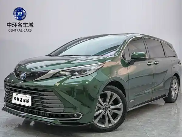 Toyota Sienna 2023