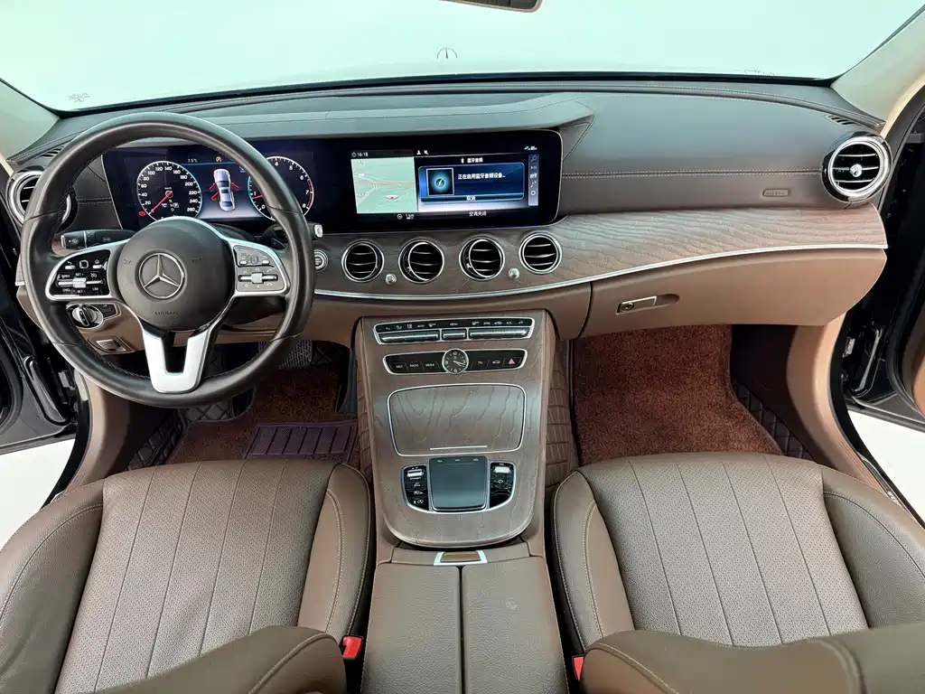 Mercedes-Benz E-Class 2020 — фото 11