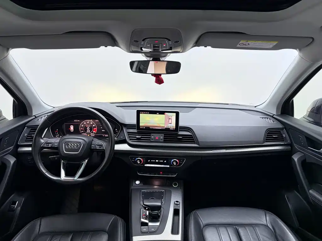 Audi Q5L 2020 — фото 14