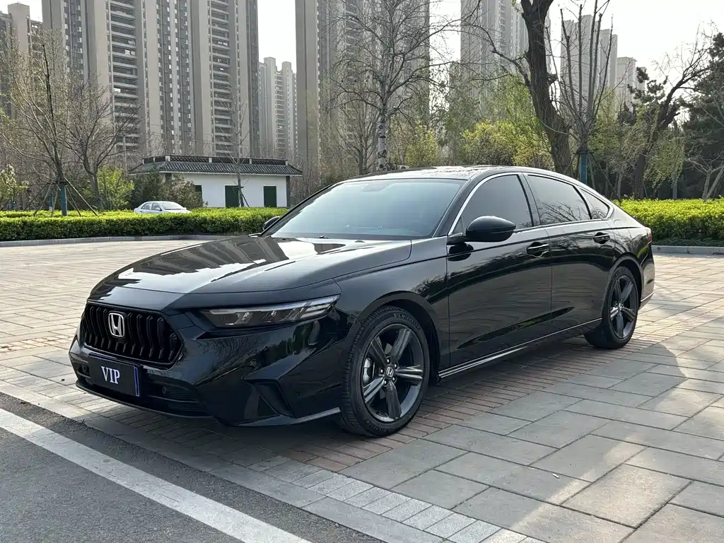 Honda Inspire 2025 — фото 1