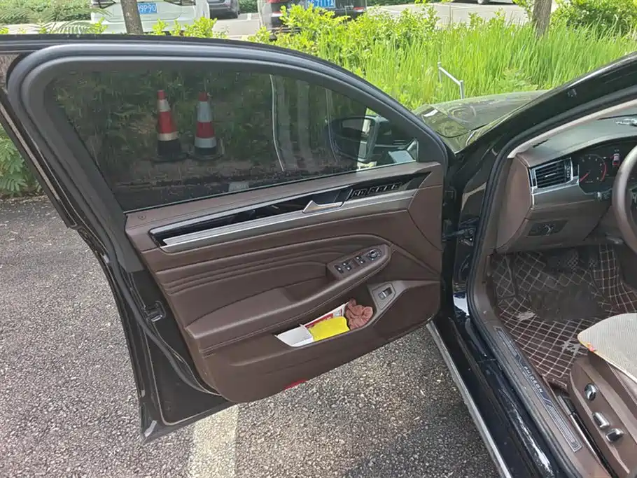 Volkswagen Phideon 2021
