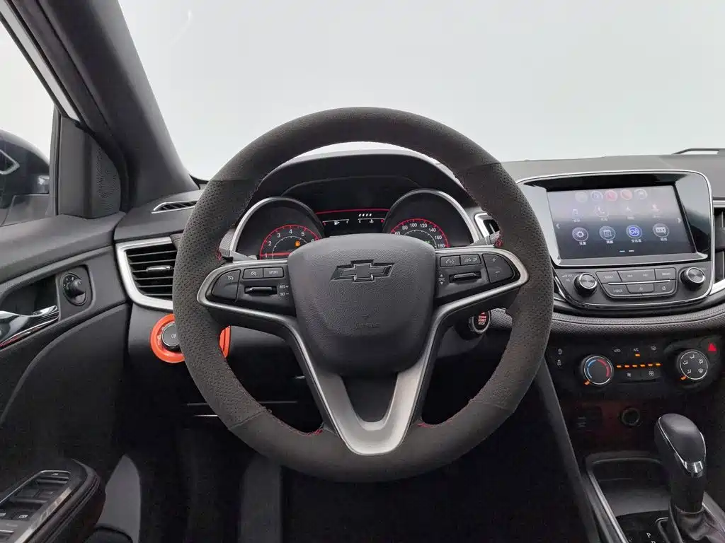 Chevrolet Monza 2019 — фото 11