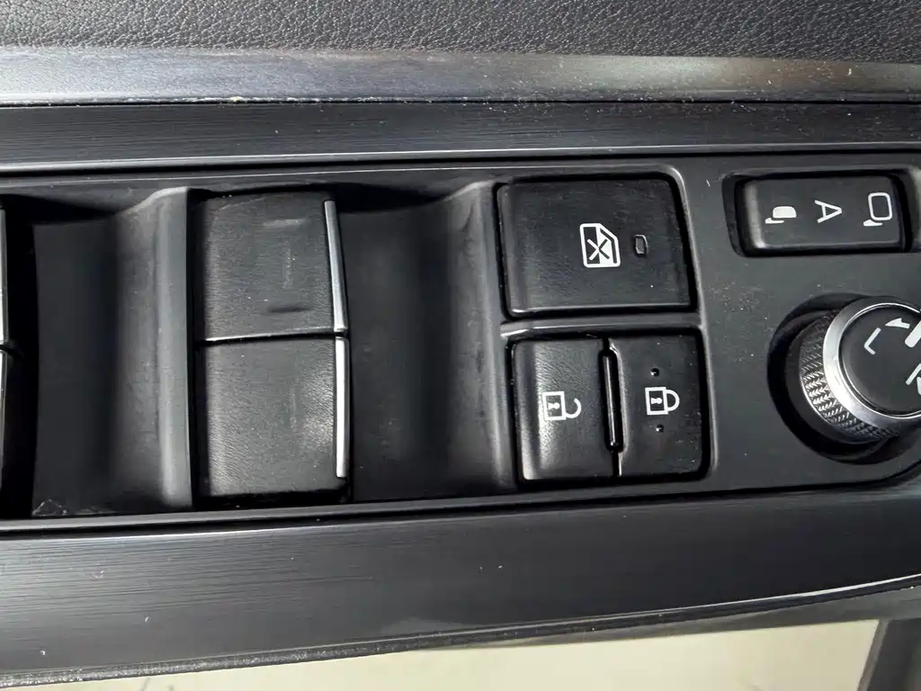 Toyota Harrier 2021 — фото 10