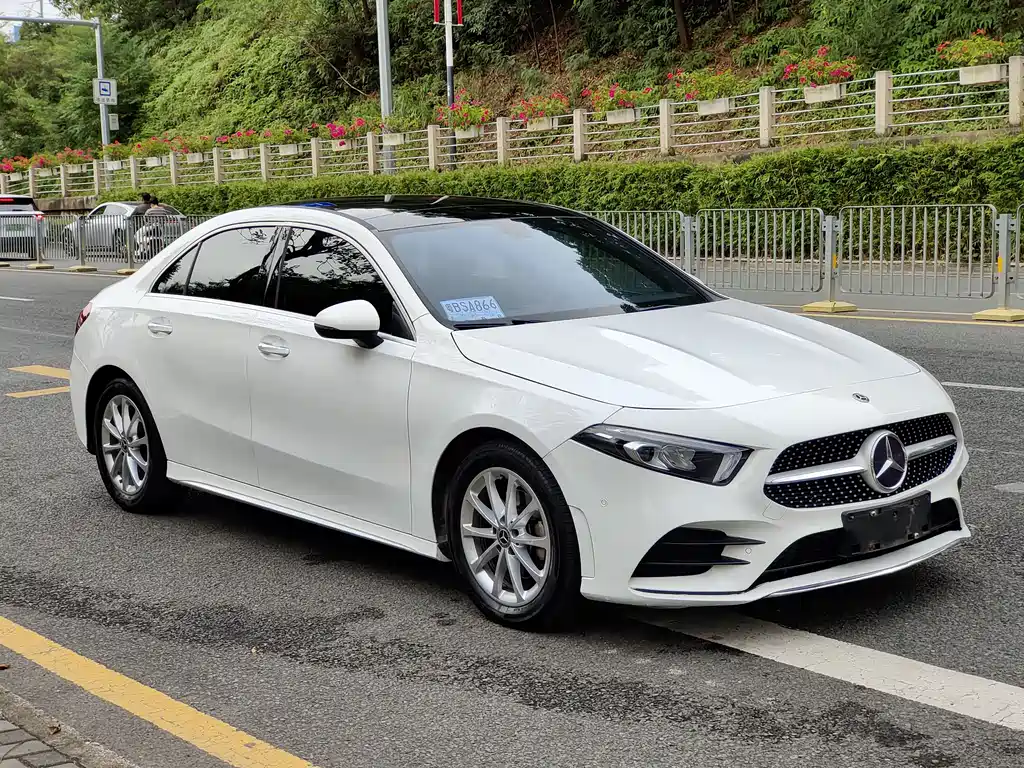 Mercedes-Benz A-Class 2020 — фото 2