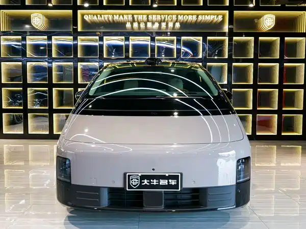 Li Auto MEGA 2024