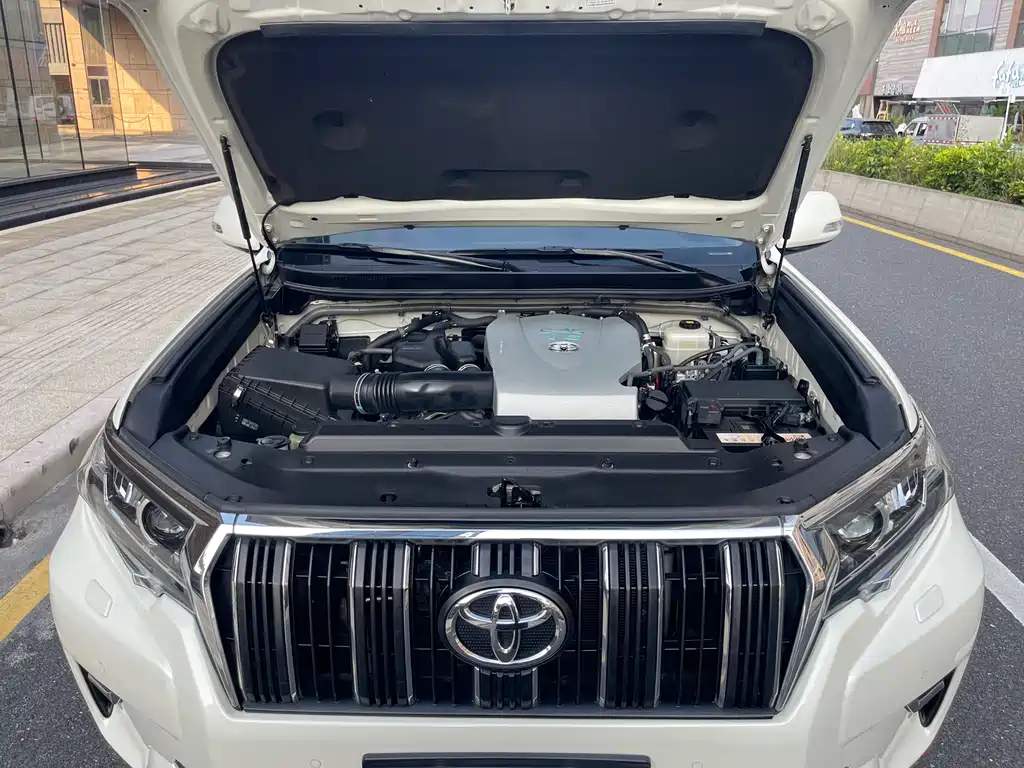 Toyota Prado 2018 — фото 10