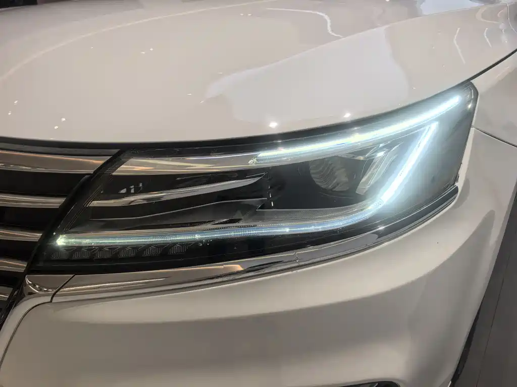 Roewe i6 New Energy 2021 — фото 20