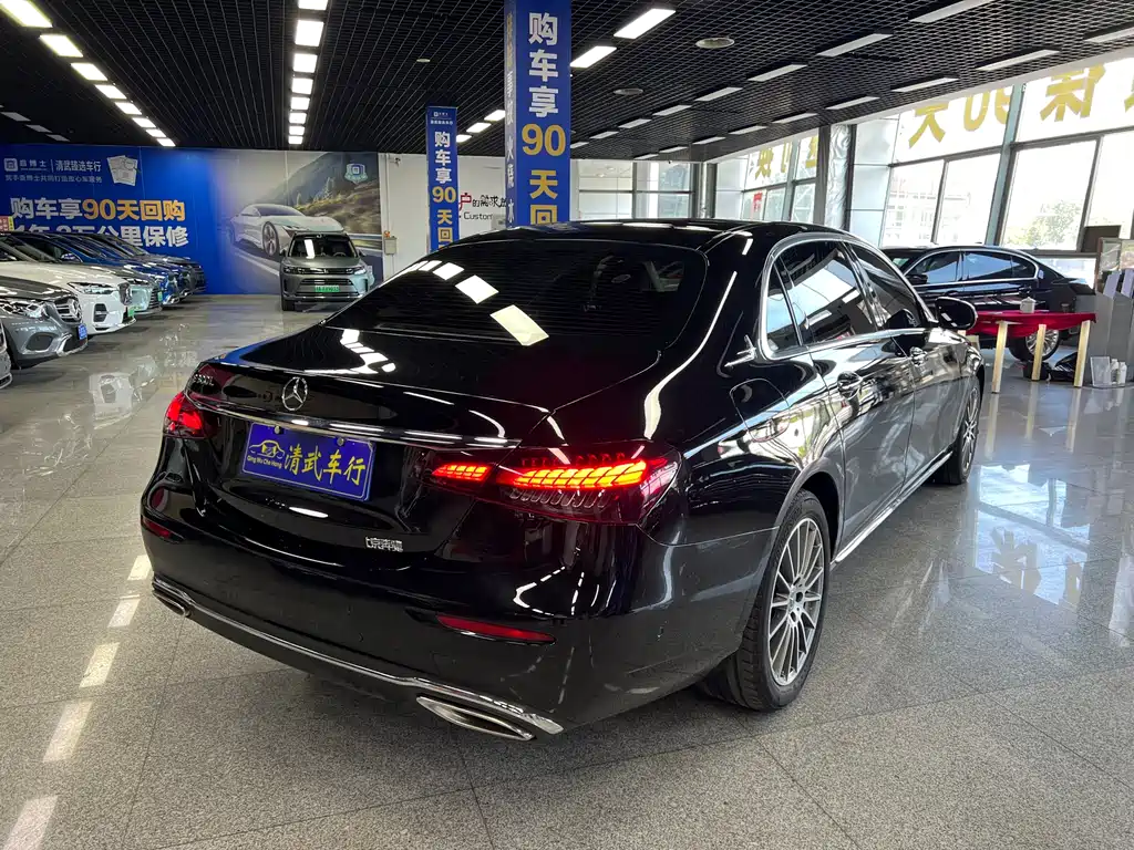Mercedes-Benz E-Class 2023 — фото 15
