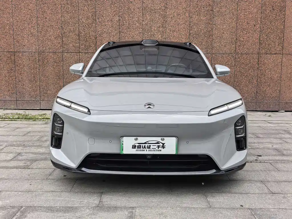 NIO ET5 2025
