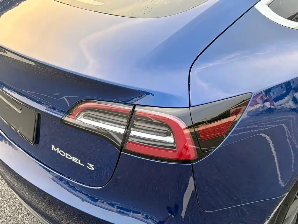 Tesla Model 3 2020 — фото 12