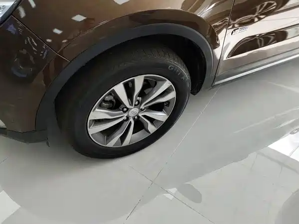 Geely Boyue 2017