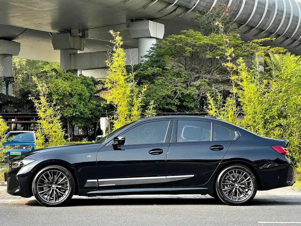 BMW 3 Series 2024