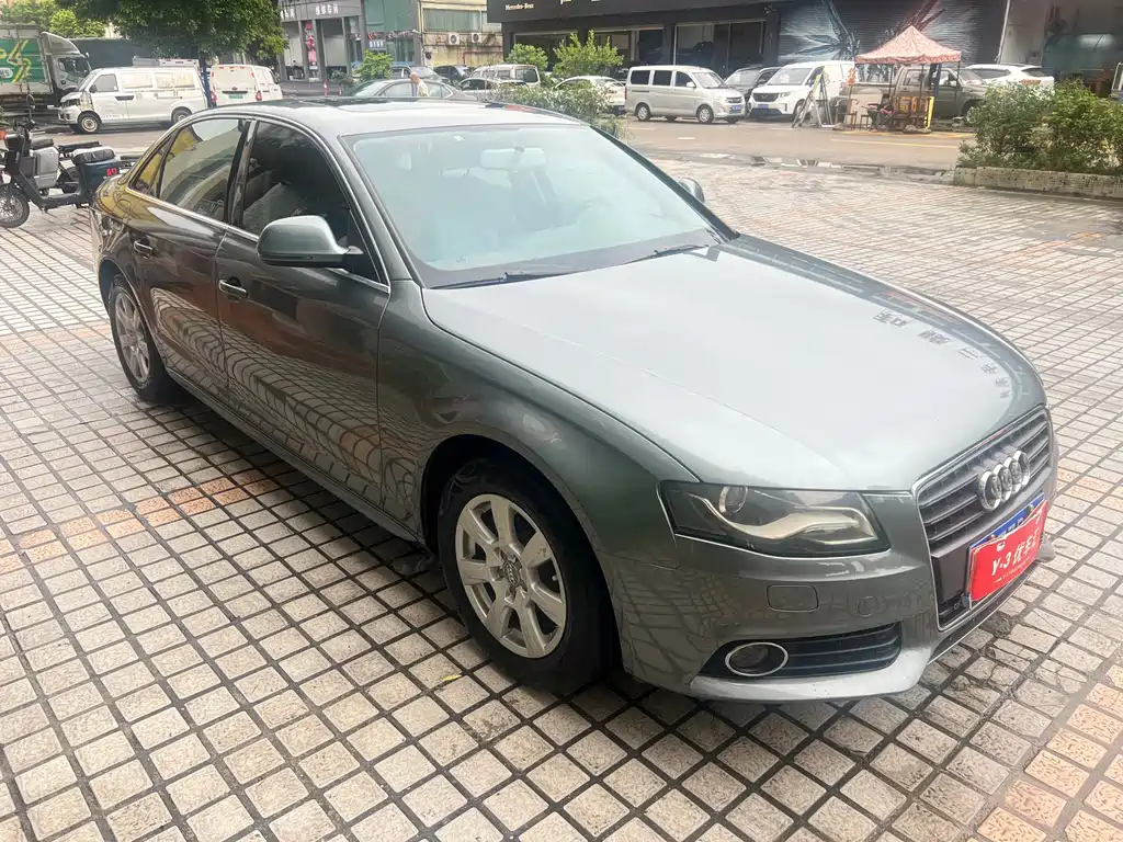 Audi A4L 2010