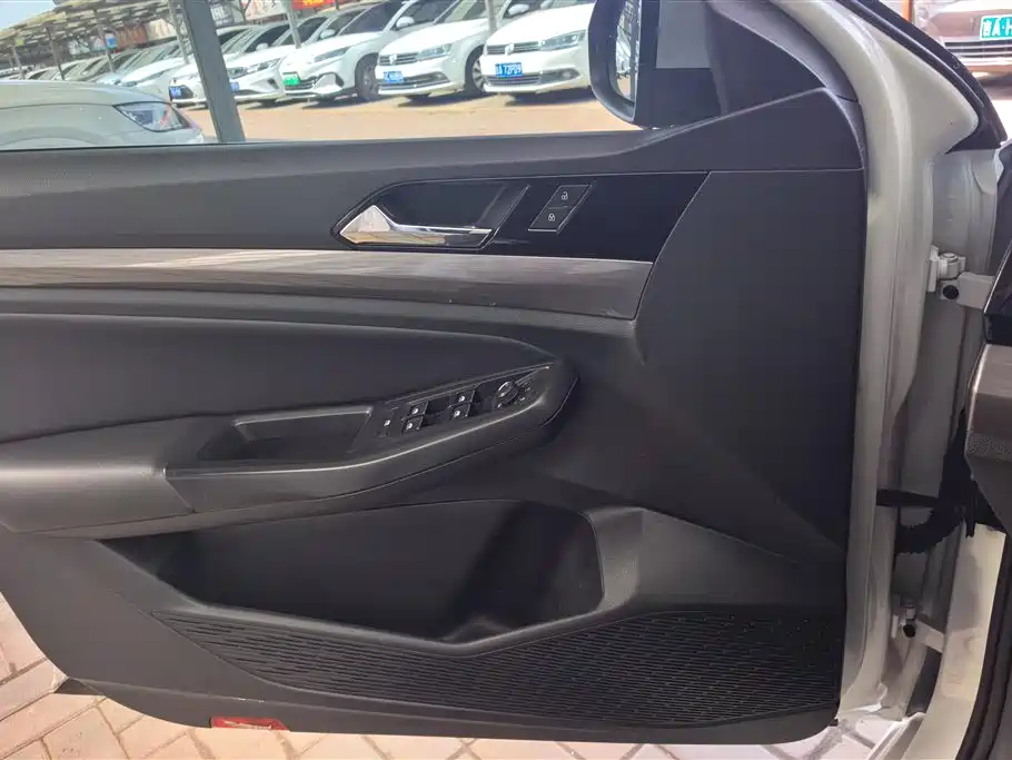 Volkswagen Bora 2021