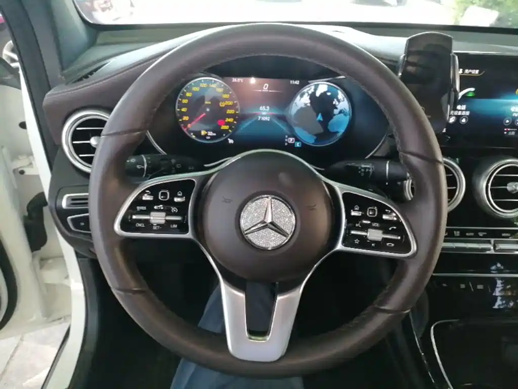 Mercedes-Benz GLC 2021 — фото 11