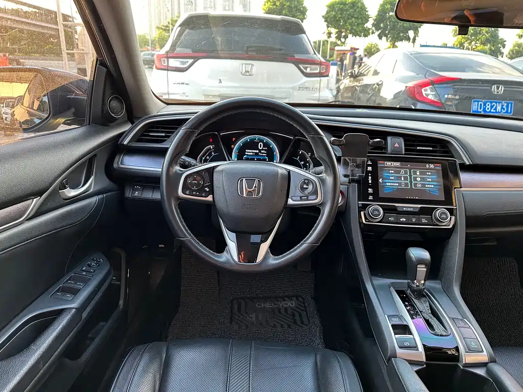 Honda Civic 2017 — фото 14