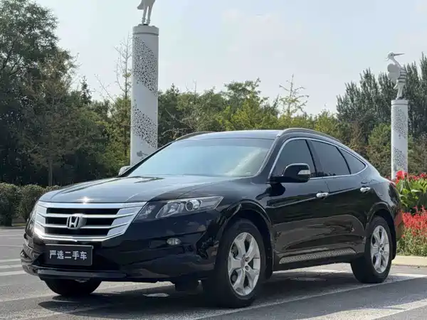 Honda Crosstour 2016