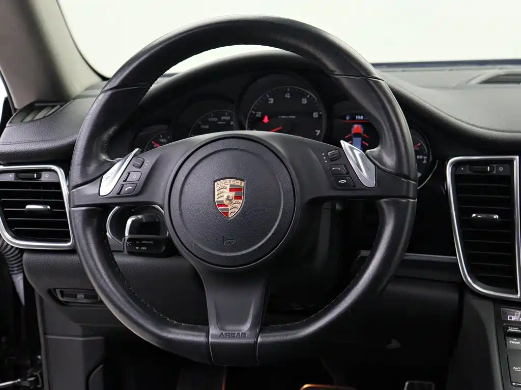 Porsche Panamera 2014 — фото 15