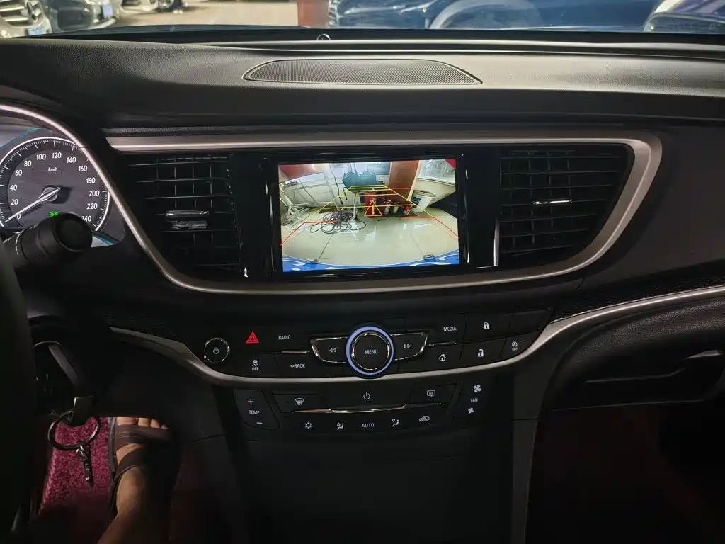 Buick Excelle 2019 — фото 13