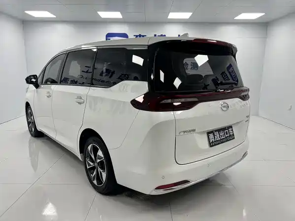 GAC Trumpchi M6 2022