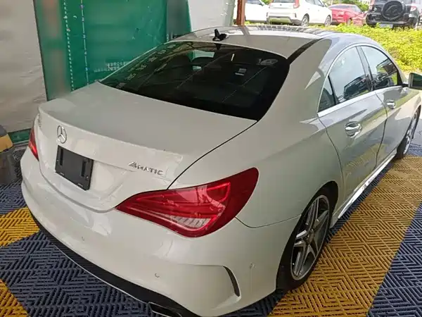 Mercedes-Benz CLA 2015