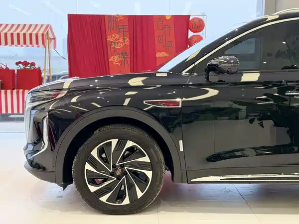 Hongqi HS7 PHEV 2024