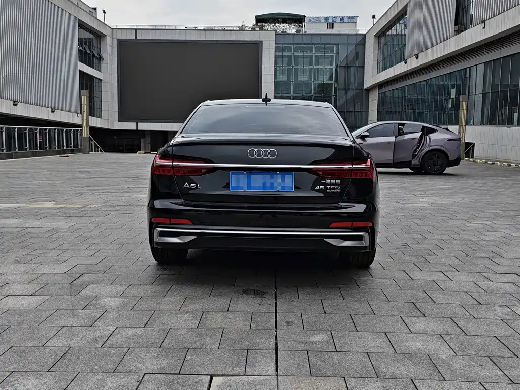 Audi A6L 2022 — фото 18