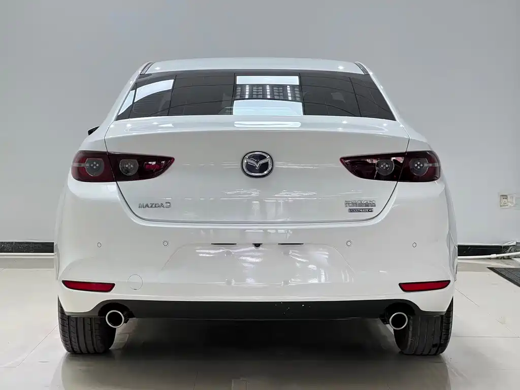 Mazda 3 Axela 2022