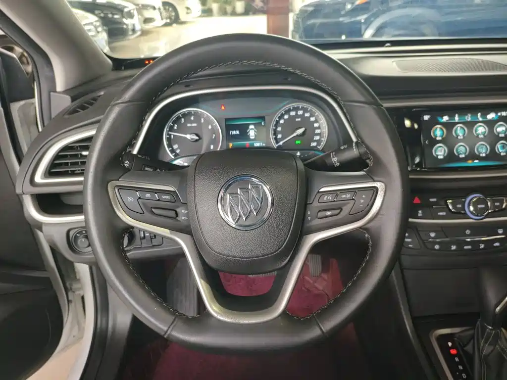 Buick Excelle 2019 — фото 11