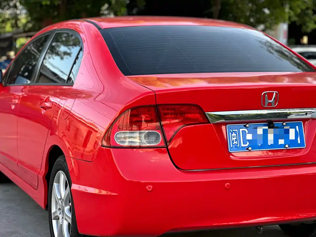 Honda Civic 2011 — фото 16