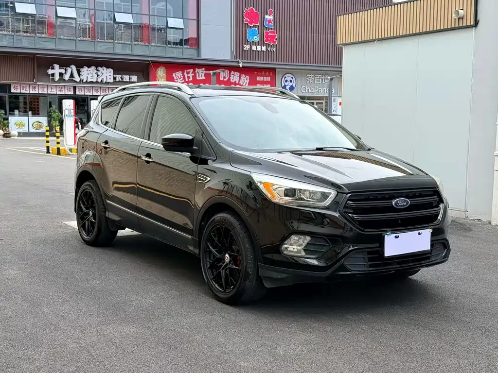 Ford Kuga 2017 — фото 3