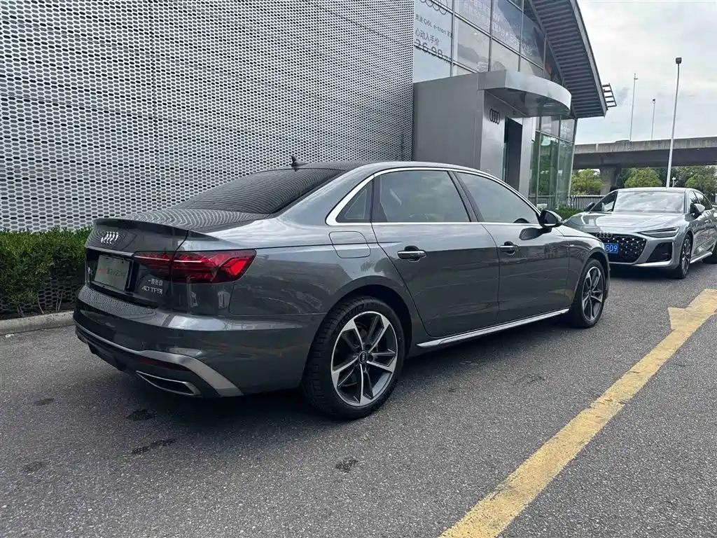 Audi A4L 2023
