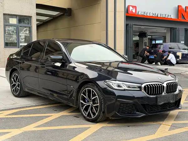 BMW 5 Series 2022