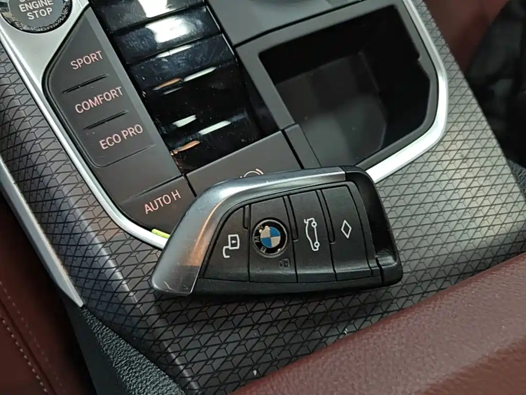 BMW i3 2023 — фото 9