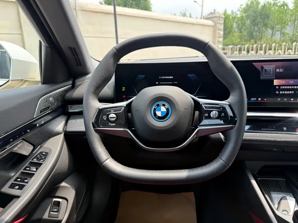 BMW i5 2024 — фото 28