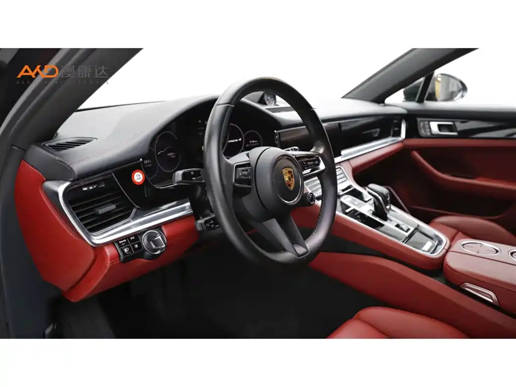 Porsche Panamera 2021