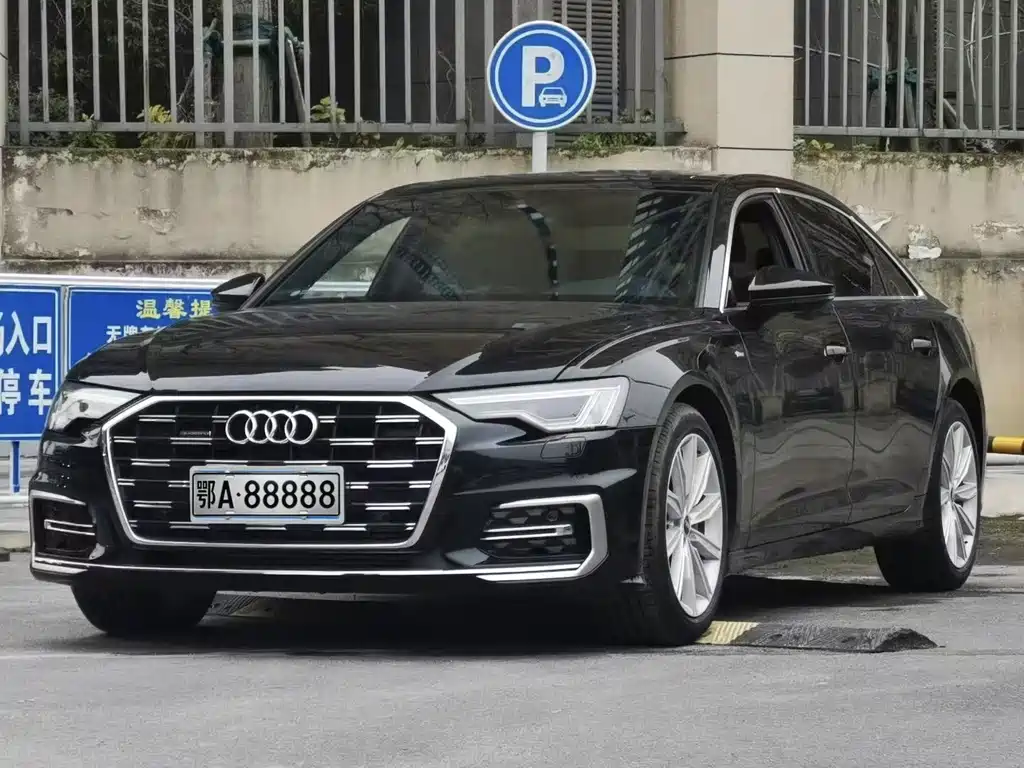 Audi A6L 2022