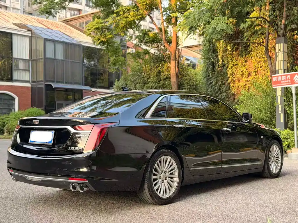 Cadillac CT6 2022 — фото 10