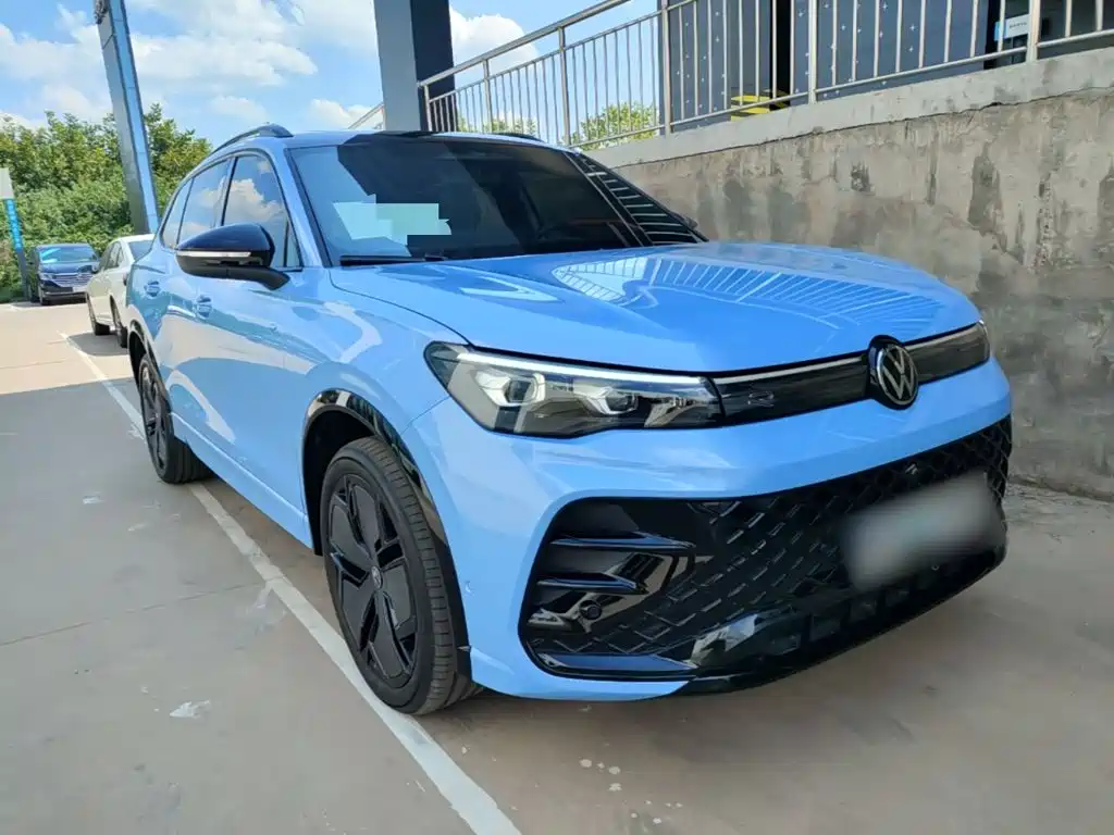 Volkswagen Tiguan L 2024