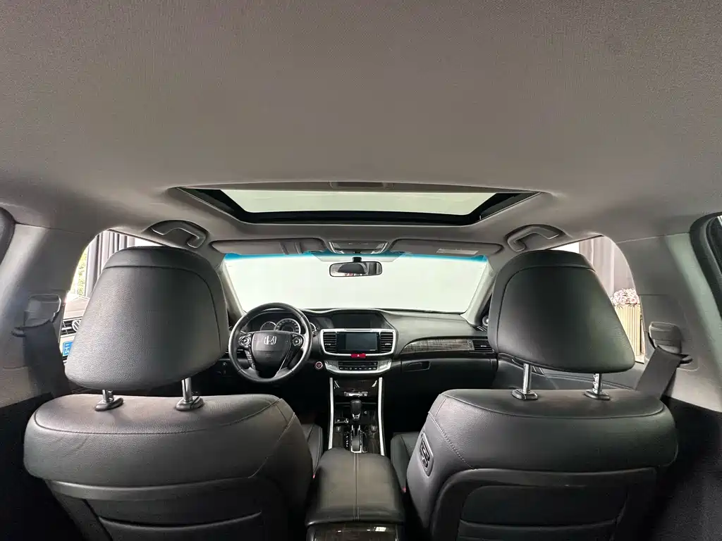 Honda Accord 2014 — фото 13