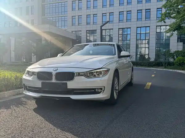 BMW 3 Series 2015