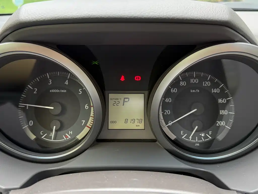 Toyota Prado 2015 — фото 12