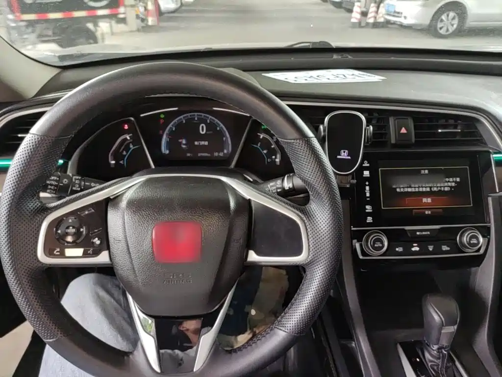 Honda Civic 2021 — фото 10