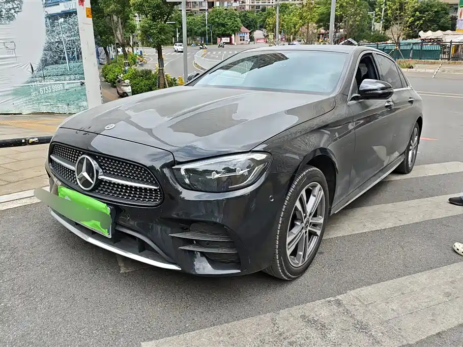 Mercedes-Benz E-Class 2022