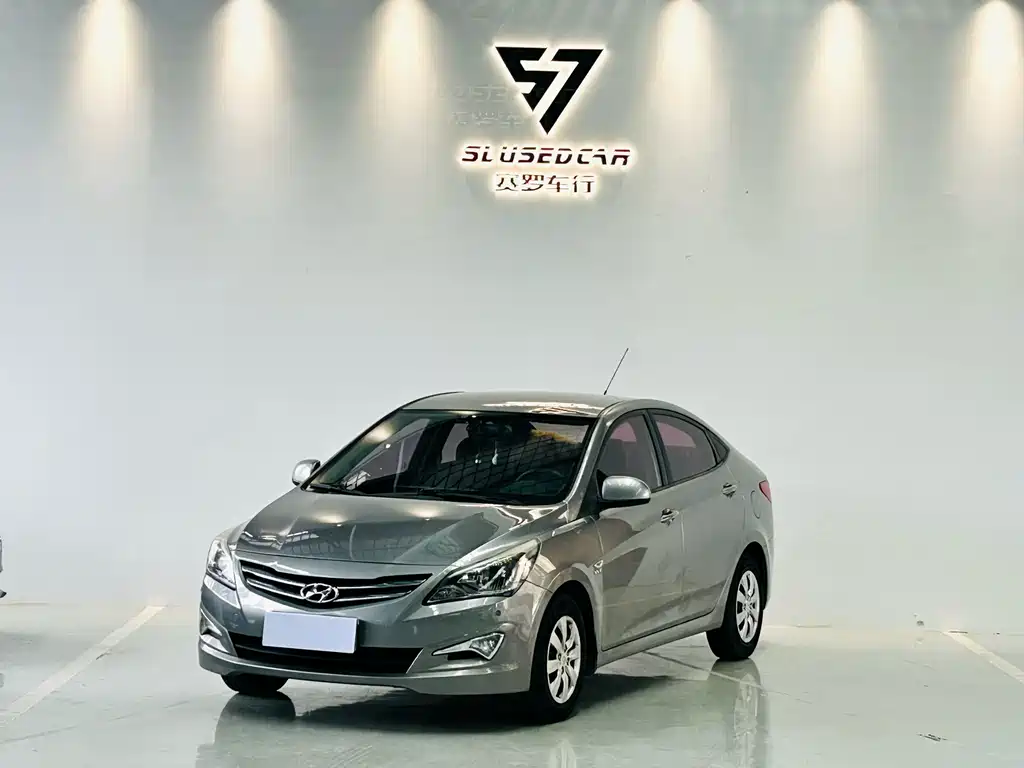 Hyundai Verna 2015