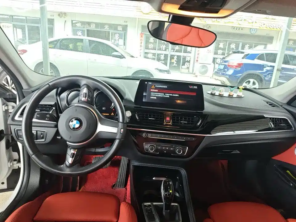 BMW 1 Series 2021