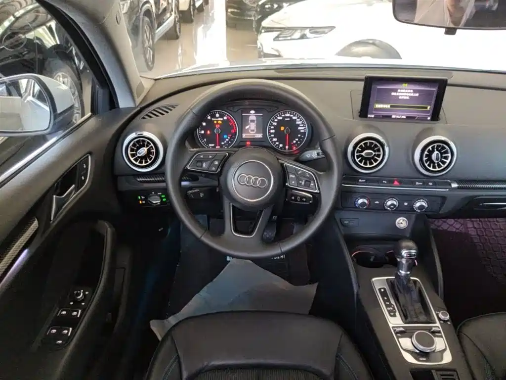 Audi A3 2020 — фото 11